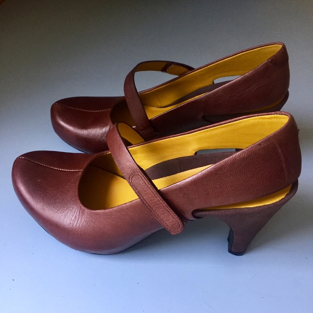 Tsubo Acrea Mary Jane, Size 8